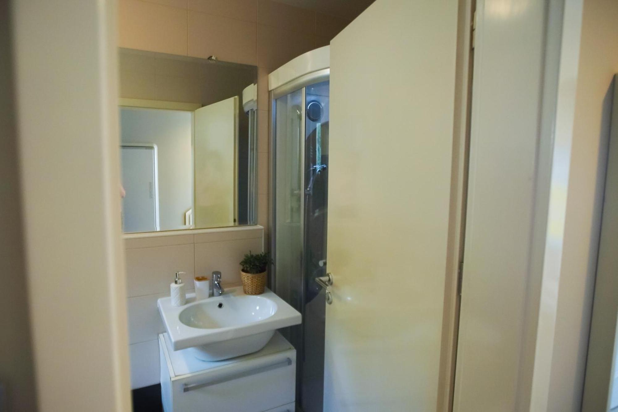 Elly Apartamento Ankaran Exterior foto